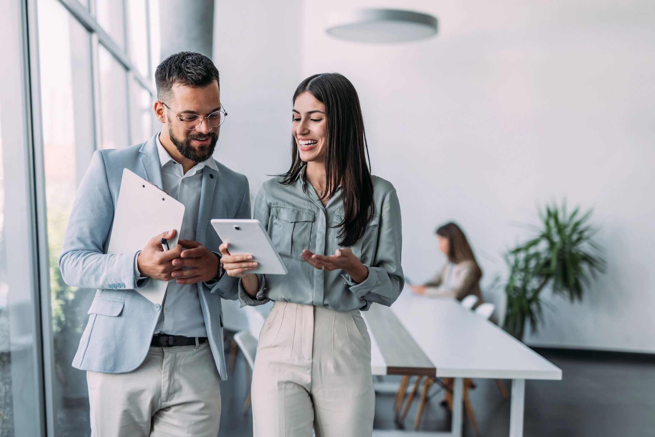 technology leadership consulting modern office